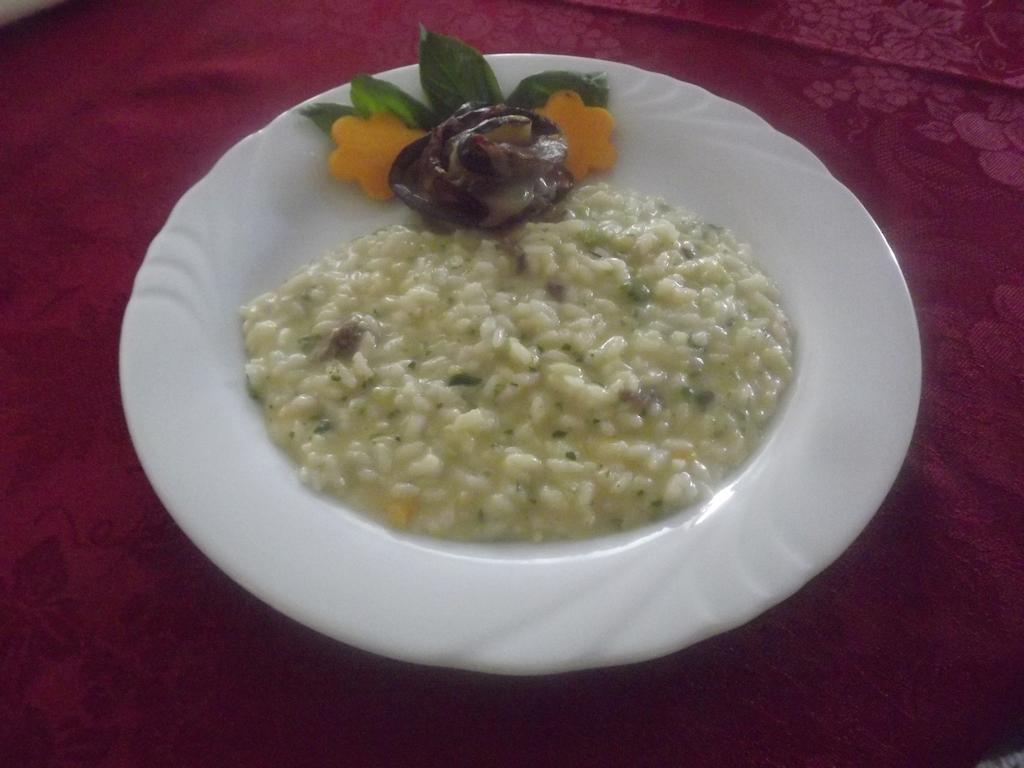 Albergo Ristorante Borghese Montereale Valcellina المظهر الخارجي الصورة